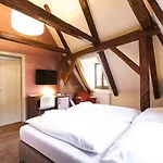 Ξενοδοχείο Krcinuv Dum 4*