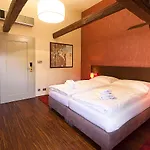 Ξενοδοχείο Krcinuv Dum 4*