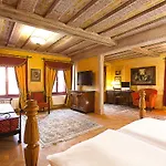 Ξενοδοχείο Krcinuv Dum 4*