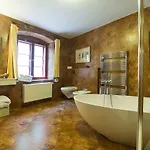 Ξενοδοχείο Krcinuv Dum 4*