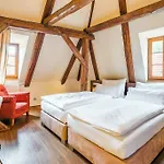 Ξενοδοχείο Krcinuv Dum 4*