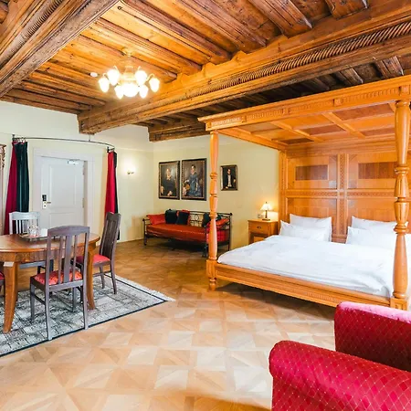Krčínův Dům Hotel 4*