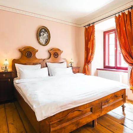 Hotel Krcinuv Dum 4*