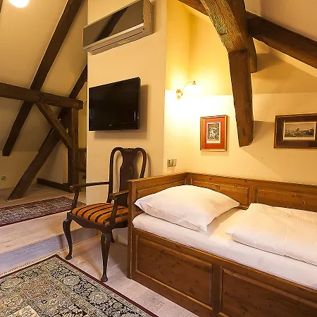 Krčínův Dům Hotel 4*