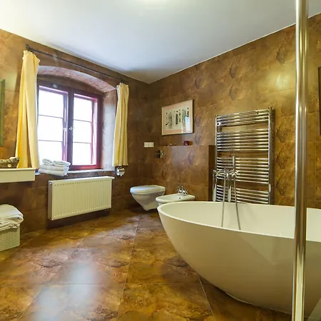 Hotel Krcinuv Dum 4*